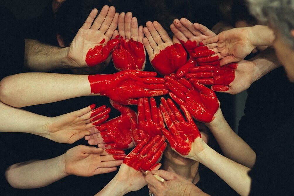Hand auf's Herz, wie steht's um die innere Haltung? Foto: Unsplash