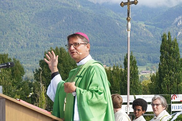 Bischof Felix vor der Wandflue