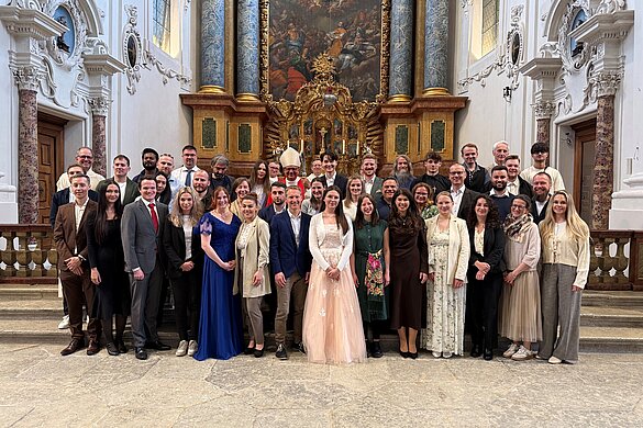 Erwachsenenfirmung in der Jesuitenkirche in Solothurn (Bild: Bistum Basel)
